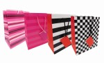 Torebka prezentowa 18x23x10cm mix wzorów
